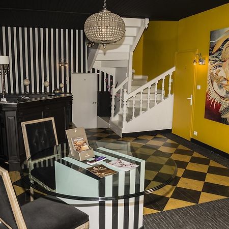L'Hedoniste Hotel Cherac Bagian luar foto