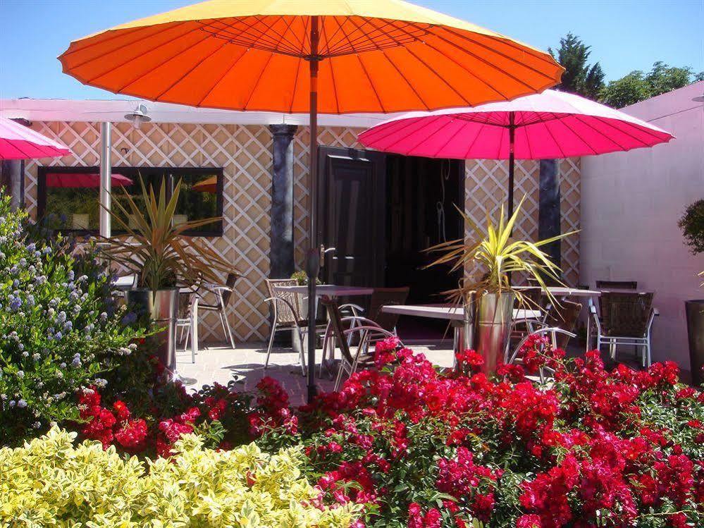 L'Hedoniste Hotel Cherac Bagian luar foto